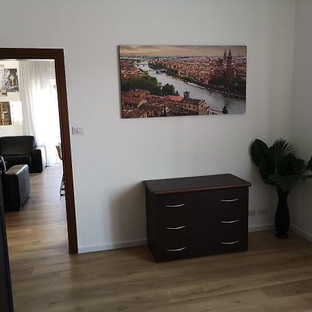 Queen East Verona Apartments Luaran gambar
