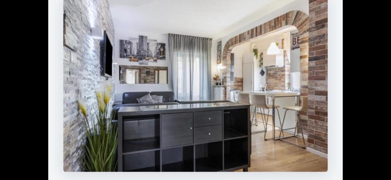 Queen East Verona Apartments Luaran gambar